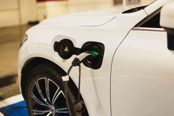 Electric Vehicle Technology: Paving the Way for Sustainable Mobility